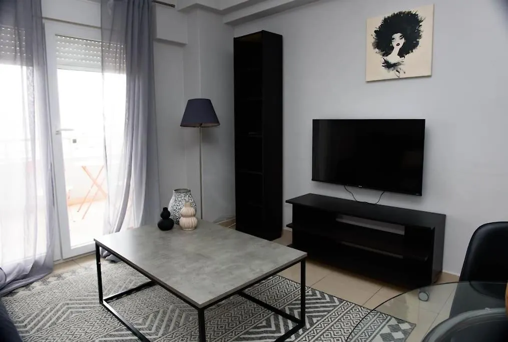 Stelina'S Cosy Loft - Ideal Spot Saloniki